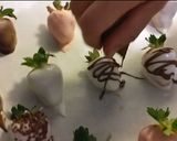 Foto del paso 9 de la receta: Fresas cubiertas de chocolate🌹