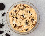 Foto del paso 6 de la receta: 🍰Crema cheesecake de dulce de leche y oreo 🍰 Para relleno / cobertura de tortas 🍰