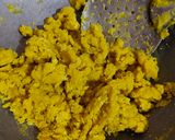 A picture of step 2 of Leftover dal paratha.