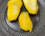 A picture of step 2 of Mango Frooti.