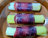 Foto del paso 4 de la receta: Puerros gratinados con cecina y bechamel