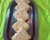 A picture of step 3 of Puffed Rajgira Brittle.