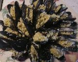A picture of step 3 of Spicy Fried mussels.