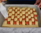 Foto langkah ke 8 dari resep Roti tikar sosis kekinian.