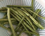 Foto langkah ke 1 dari resep Baby Buncis Cabe Garam.