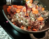 Foto del paso 6 de la receta: Ternera Bourguignon con Rioja