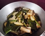মটর ডালের বড়া দিয়ে দুধ শুক্তো (motor daler bora diye dudh shukto recipe in Bengali) রেসিপির ধাপ 5 ছবি