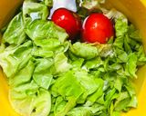 Hình bước làm 1 của món Xà lách trộn dầu dấm