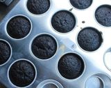 Foto langkah ke 4 dari resep Eggless Coklat Cupcake.