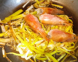 Foto del paso 2 de la receta: Lubina con costra, con un toque de salsa Ponzu+salsa de soja