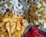 फ्रूट कस्टर्ड (Fruit custard recipe in hindi) रेसिपी चरण 2 फोटो