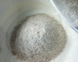 A picture of step 5 of Dates ice cream.