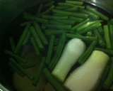 Foto del paso 2 de la receta: Hervido de judías verdes, cebolla y patata