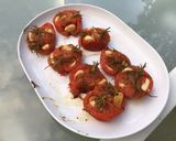 Une image de l'étape 8 de Tomates à l'ail mariné,romarin et épices.