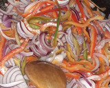Foto del paso 3 de la receta: Salsa agridulce picante para carnes con hongos de eucalipto
