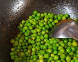 सिम्पल हरे मटर फ्राई (simple hare matar fry recipe in Hindi) रेसिपी चरण 2 फोटो