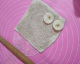 A picture of step 2 of Banana puff pastry.