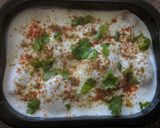 A picture of step 7 of Thandi thandi katti meethi dahi phulki.