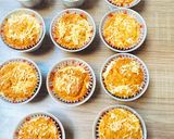 Foto langkah ke 5 dari resep Muffin Keju.