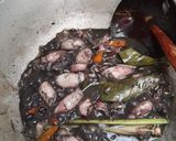 Foto langkah ke 4 dari resep Tumis cumi hitam simple.