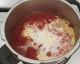 A picture of step 3 of Gajar / Carrot Halwa in pressure cooker.