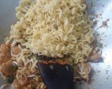 Foto langkah ke 3 dari resep Mie Goreng.