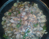 Foto del paso 3 de la receta: Almejas en salsa
