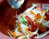 รูปขั้นตอนการทำที่ 5 ของ ส้มตำไทย
