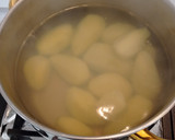 Foto del paso 1 de la receta: Doradas rellenas de verduras con espárragos y patatas