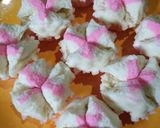 Foto langkah ke 7 dari resep 30. Bolu Kukus Mekar.