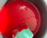 Une image de l'étape 25 de Gâteau-miroir en forme de cœur 3D, fourré à la fraise et à la mousse à la vanille.