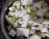 A picture of step 1 of Methi Lauki.