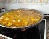 A picture of step 8 of Valencian Paella on Gas.