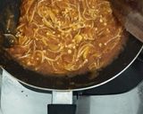 Foto langkah ke 5 dari resep Spaghetti Saos Enoki.