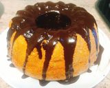 Foto del paso 9 de la receta Bizcocho de chocolate blanco con cobertura de chocolate negro