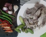 Foto langkah ke 1 dari resep Garang Asem Ayam Kampung (tanpa dibungkus, tanpa santan).