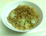 👩🏻‍🍳娃娃菜炒泡麵的食譜步驟3照片