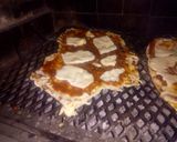 Foto del paso 6 de la receta: Pizza a la parrilla 😋