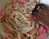 Foto langkah ke 4 dari resep Jamur Sosis Saus Tiram.
