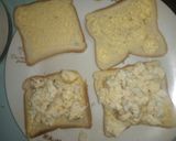 A picture of step 4 of Crunchy egg sandwich.