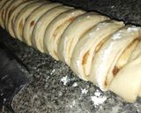 A picture of step 9 of Cinnamon roll 2.