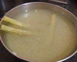 A picture of step 2 of Drumstick soup.