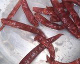 A picture of step 1 of Rajasthani Garlic Tomato Chutney.