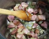 Une image de l'étape 10 de Soupe de pois chiches, carottes, poivron et lard.