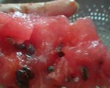 A picture of step 1 of Water melon juice.