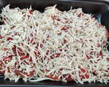Фото кроку 7 до Мясо по-французски с курицей и грибами.