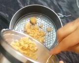 A picture of step 12 of Mango cheese cake.