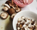 Foto del paso 3 de la receta: Pastel de papa con espinaca y champignones