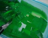 Foto langkah ke 3 dari resep Es jelly pelangi.
