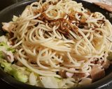 Chilis gyömbéres pirított tészta csirkehússal recept fázis 6 fotója